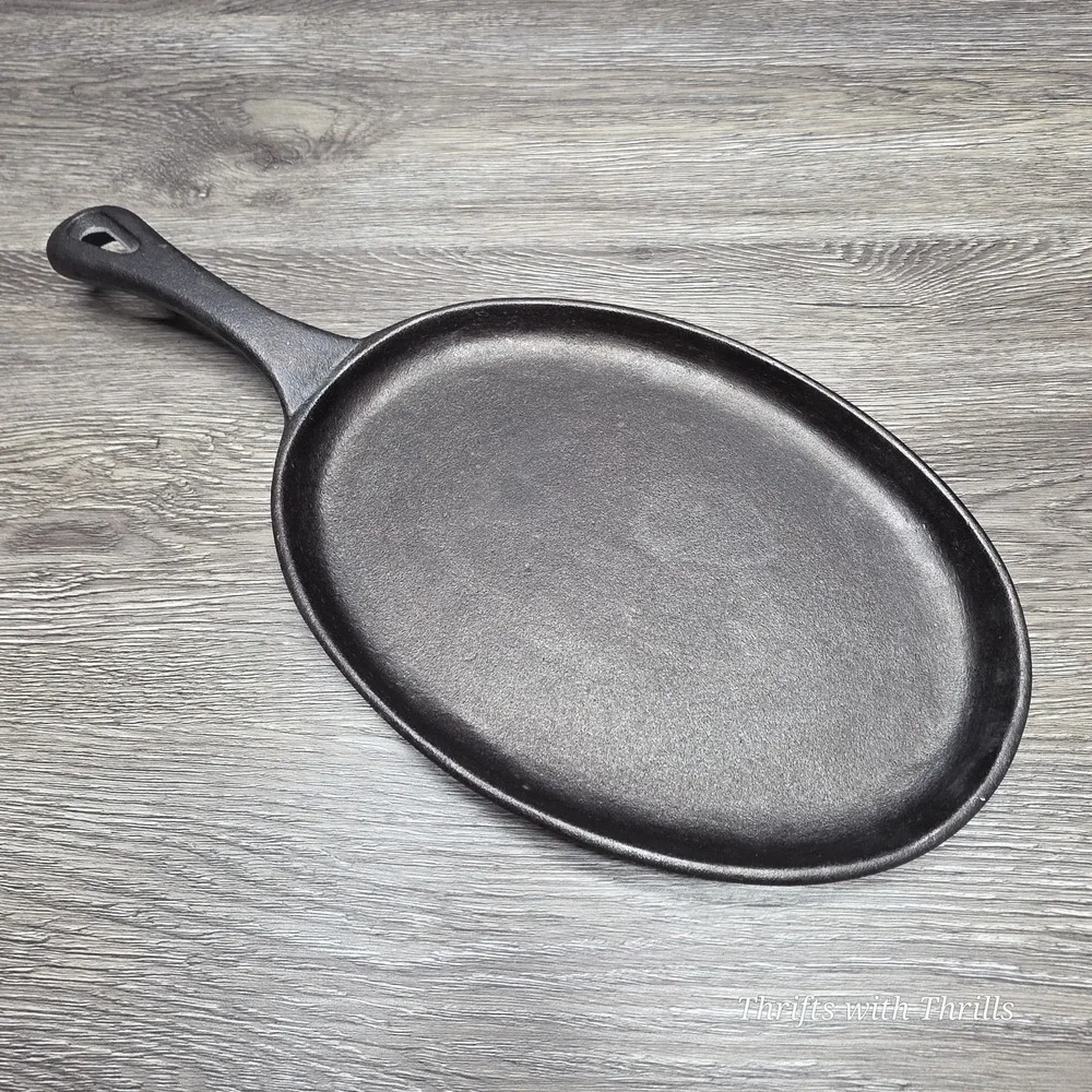 Traditional Castiron Basic Essentials Oval Fajita Skillet Black 9x7 Cast Iron